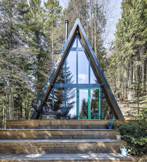 A beleza das casas de madeira da Category Week, representando charme natural e elegância atemporal.